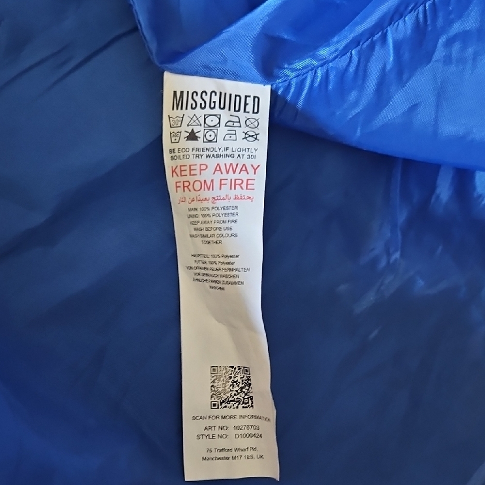 Missguided Blue Long Sleeve Dress with Elegant Silhouette - Picture 5 of 8